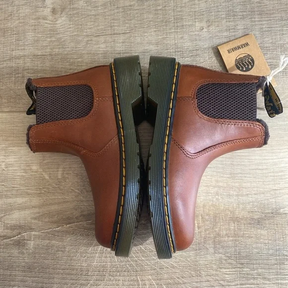 Dr. Martens lines Chelsea boot - Picture 3 of 6